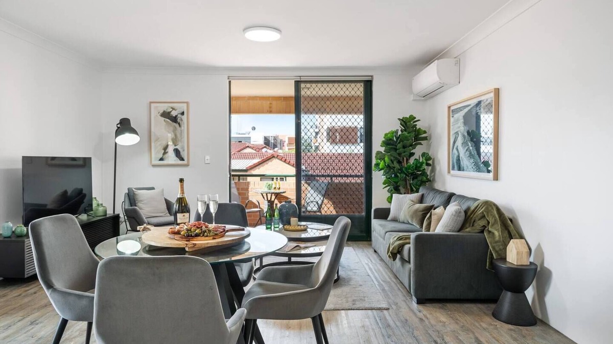 Redfern Apartment | The Downtown Retreat - Heart of Redfern