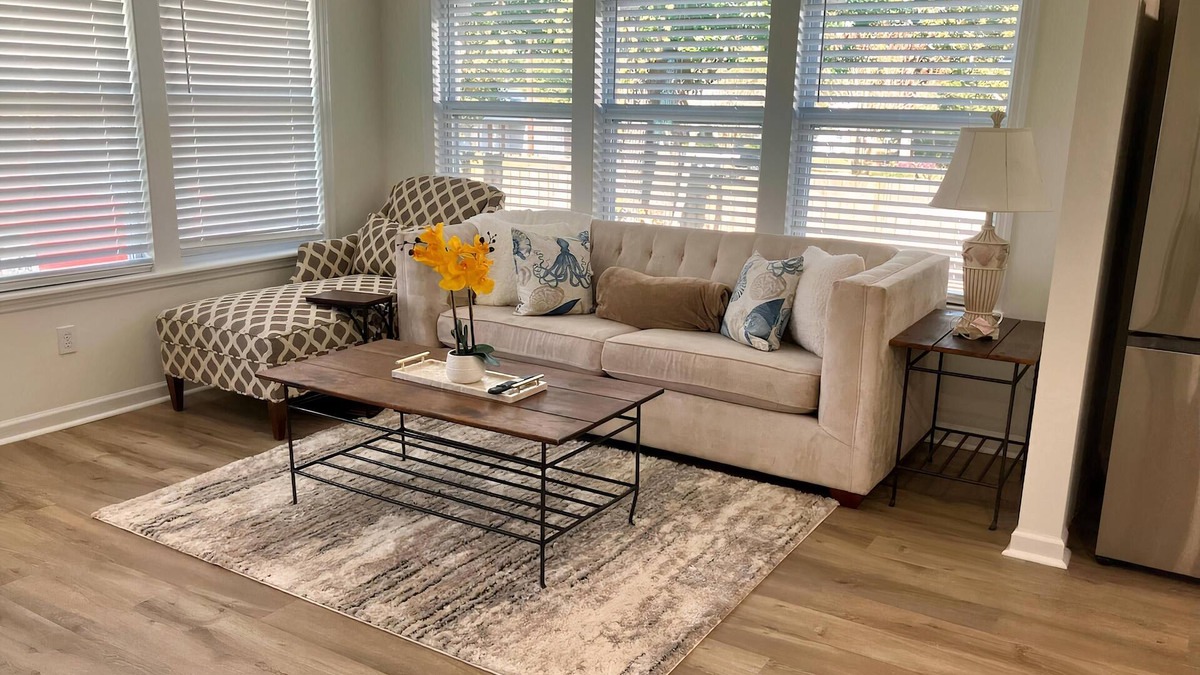 Hanahan House | The Dreamy Dickson Retreat!
