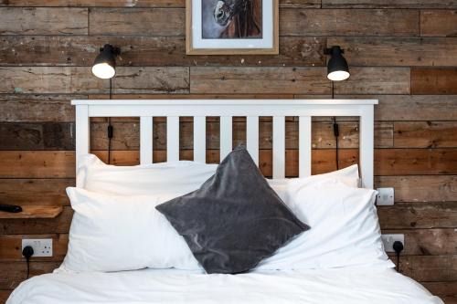 Heath and Reach House | The Dukes
