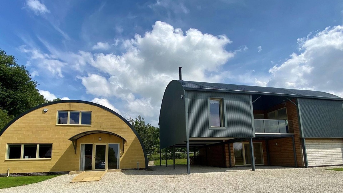 Chipping Campden Cottage | The Dutchy - sleeps 14 guests in 7 bedrooms