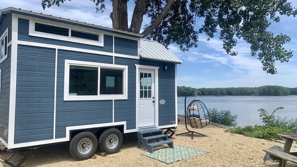 Bellevue Cabin | The Eagle's View - Tiny Home 4
