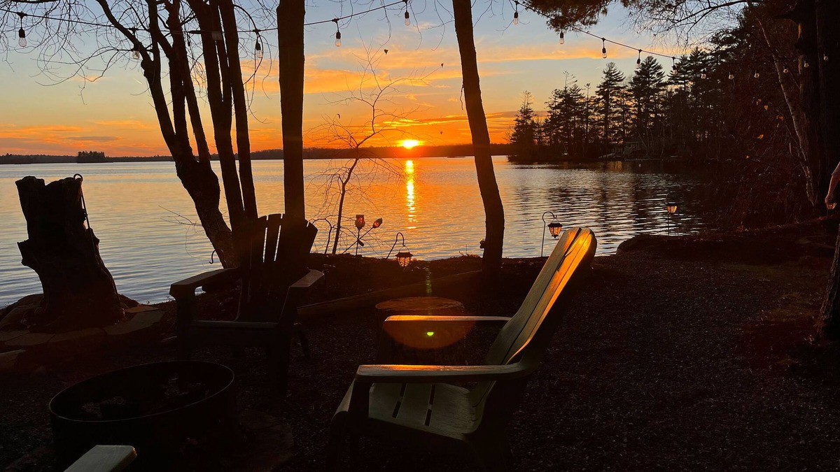 Hudson Cottage | The Eagles Nest! ☀Four Seaon Lakeside Retreat☀