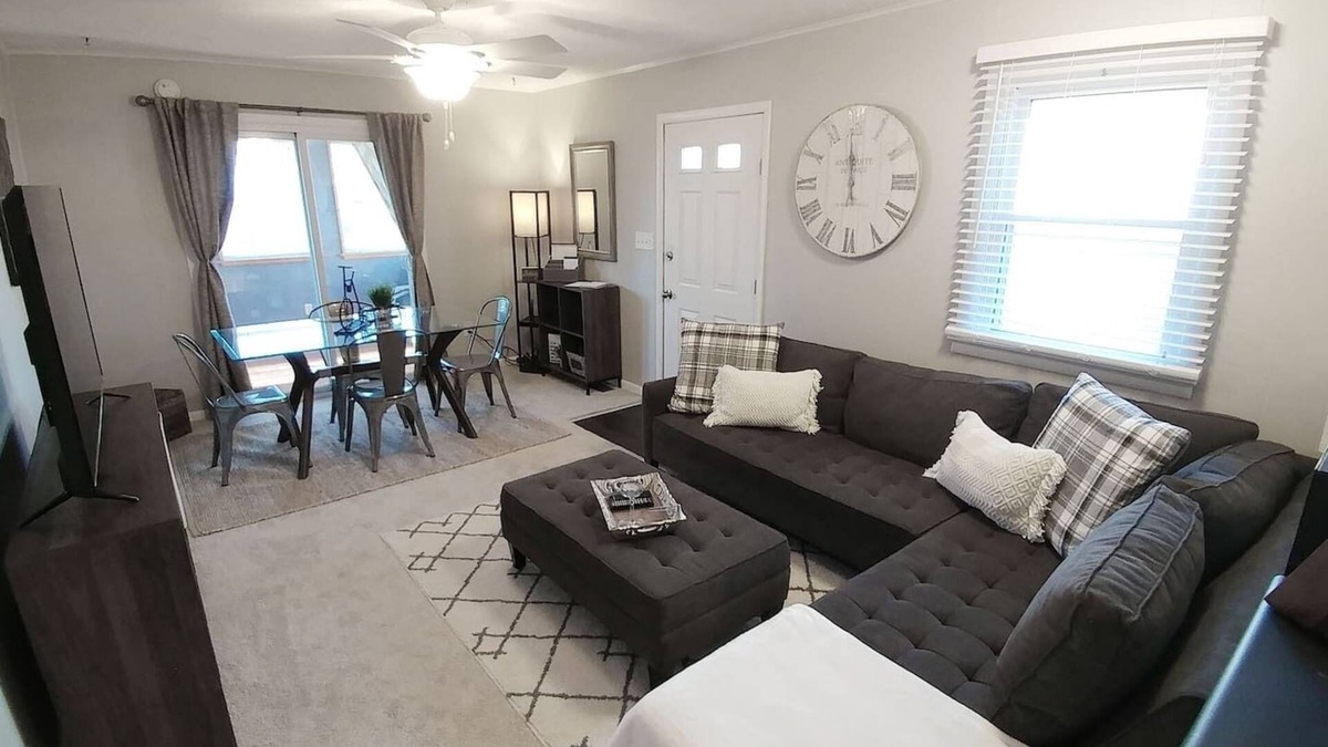 Colington Apartment | The East Coast Host - Back To Eden
