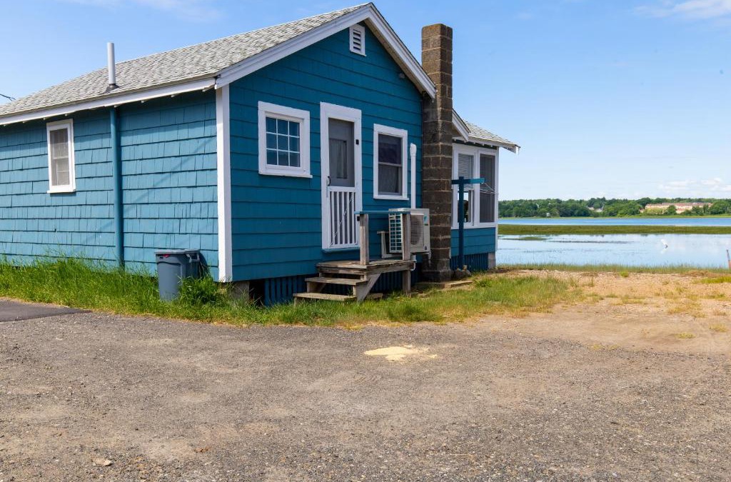 Wells Beach House | The Eastern Avenue Cottage