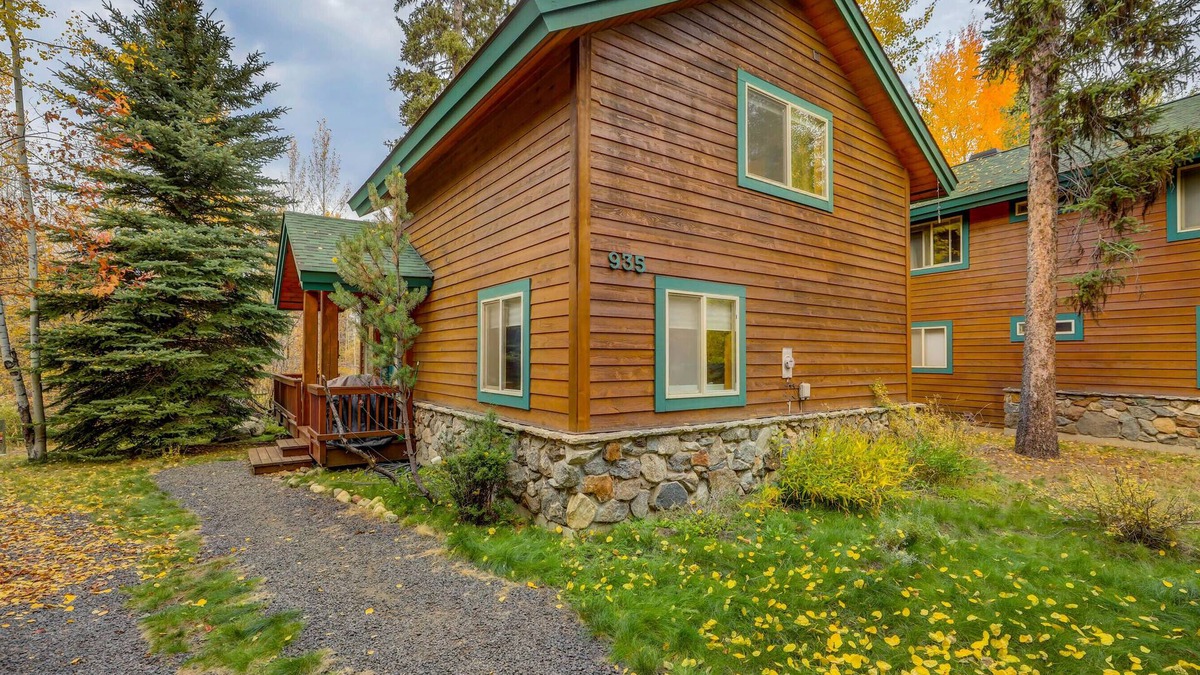 McCall Cottage | The Edelweiss is the perfect year round getaway for you and your family!