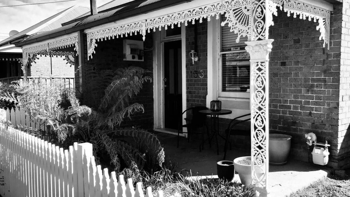 Orange House | The Edward Townhouses 151 & 153