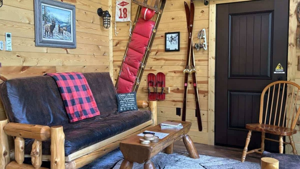 Clam Lake House | The Elk Inn - Lower Clam Lake