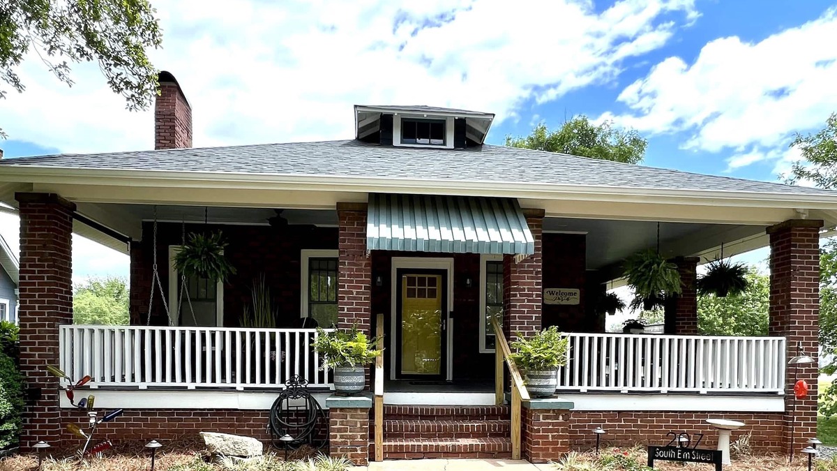 Statesville House | The Elm: 1923 Bungalow - Historic Downtown District