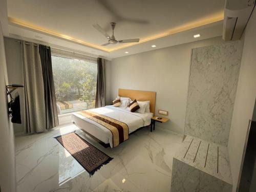 South City I Apartment | The Empire Villa,Cyber City, Gurgaon
