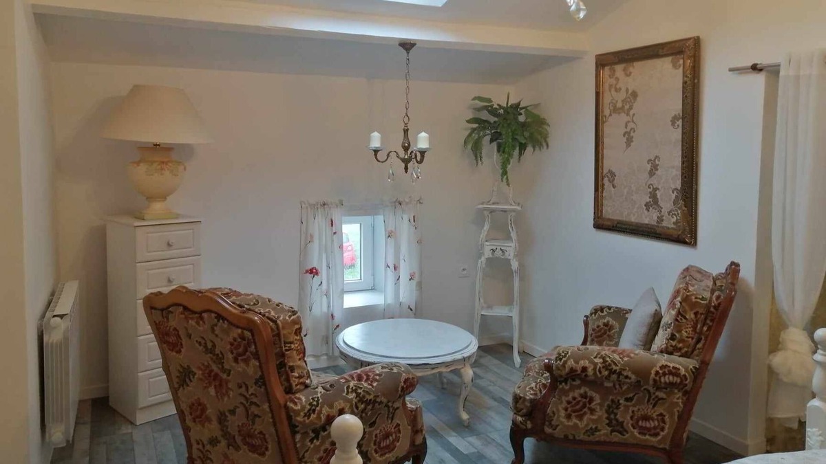 Taize-Maulais Bed & Breakfast | The Enchanted Bedroom, private bathroom with kitchen facilities available