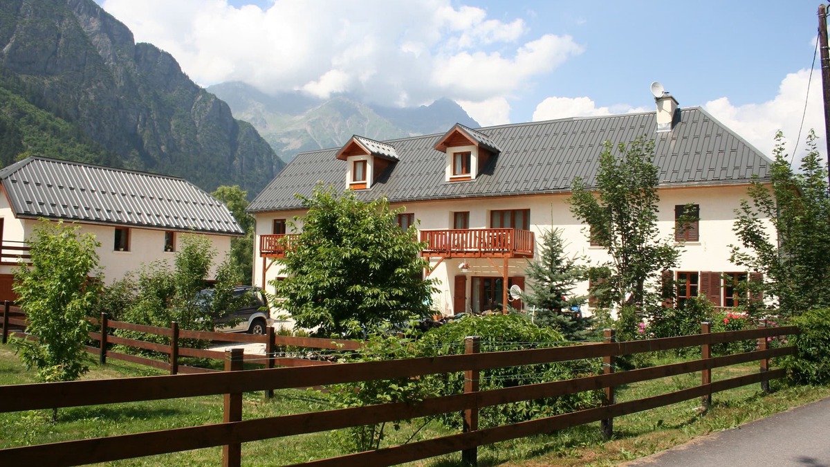 Le Bourg-d'Oisans House | The End Barn, Ferme Noemie. Ideal location for cycling/skiing Bourg d'Oisans.