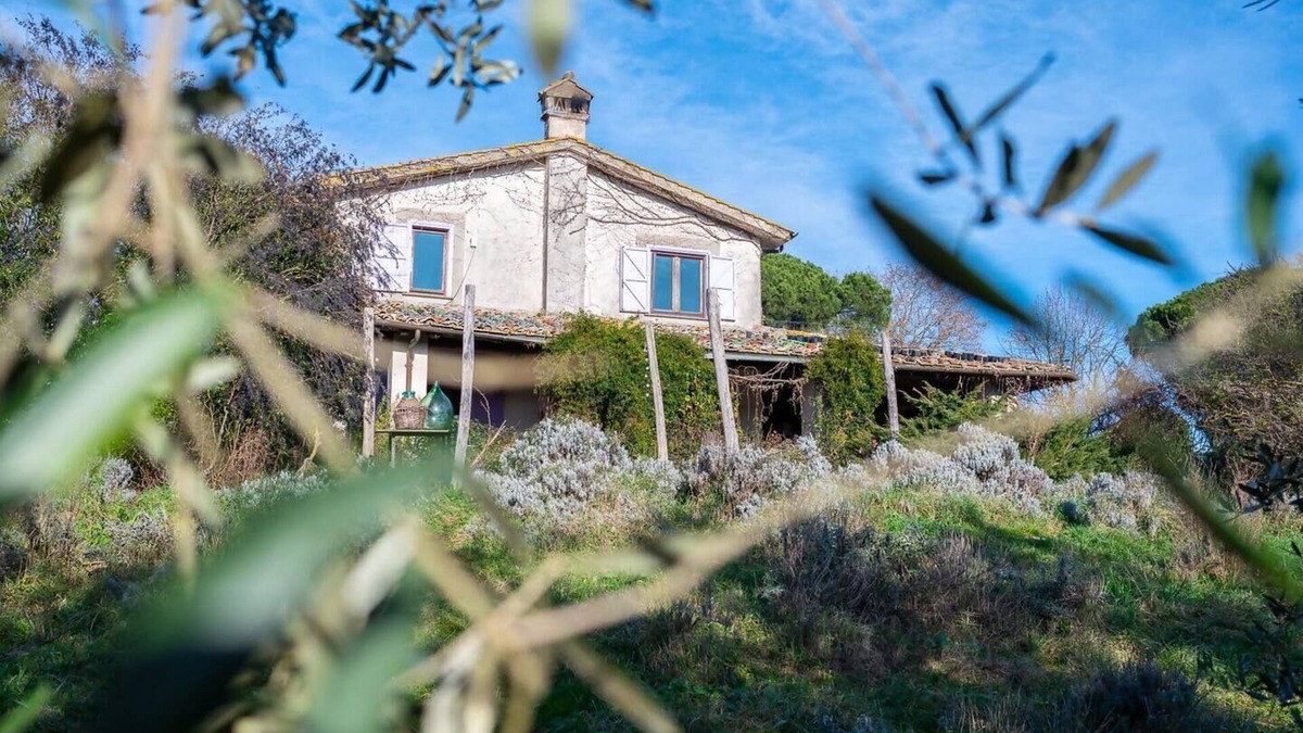 Sutri Apartment | The Exclusive Villa: GodArs Village Just For You