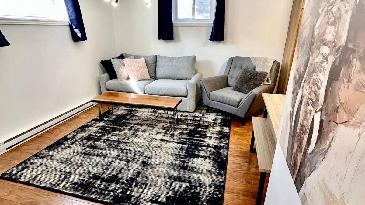 Hull Apartment | The Extravagant Minimalist