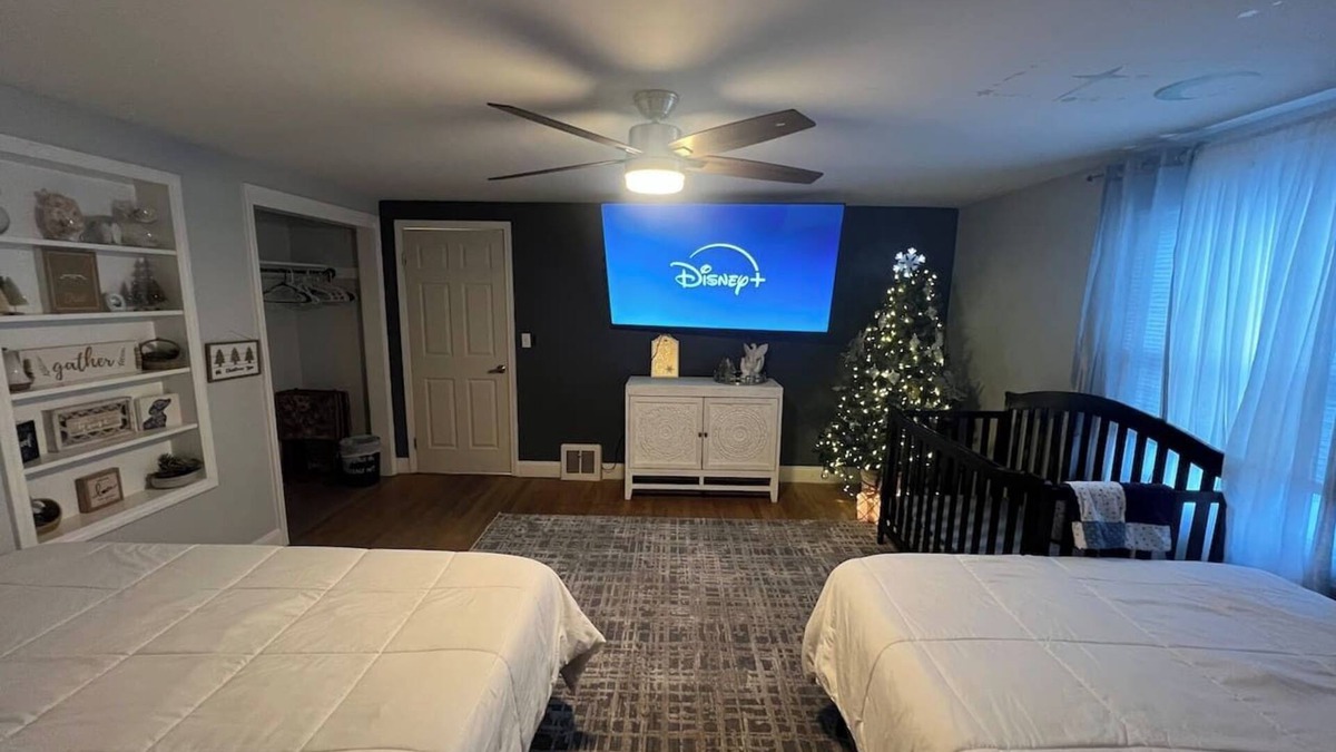 Erie House | The Family Escape Ranch