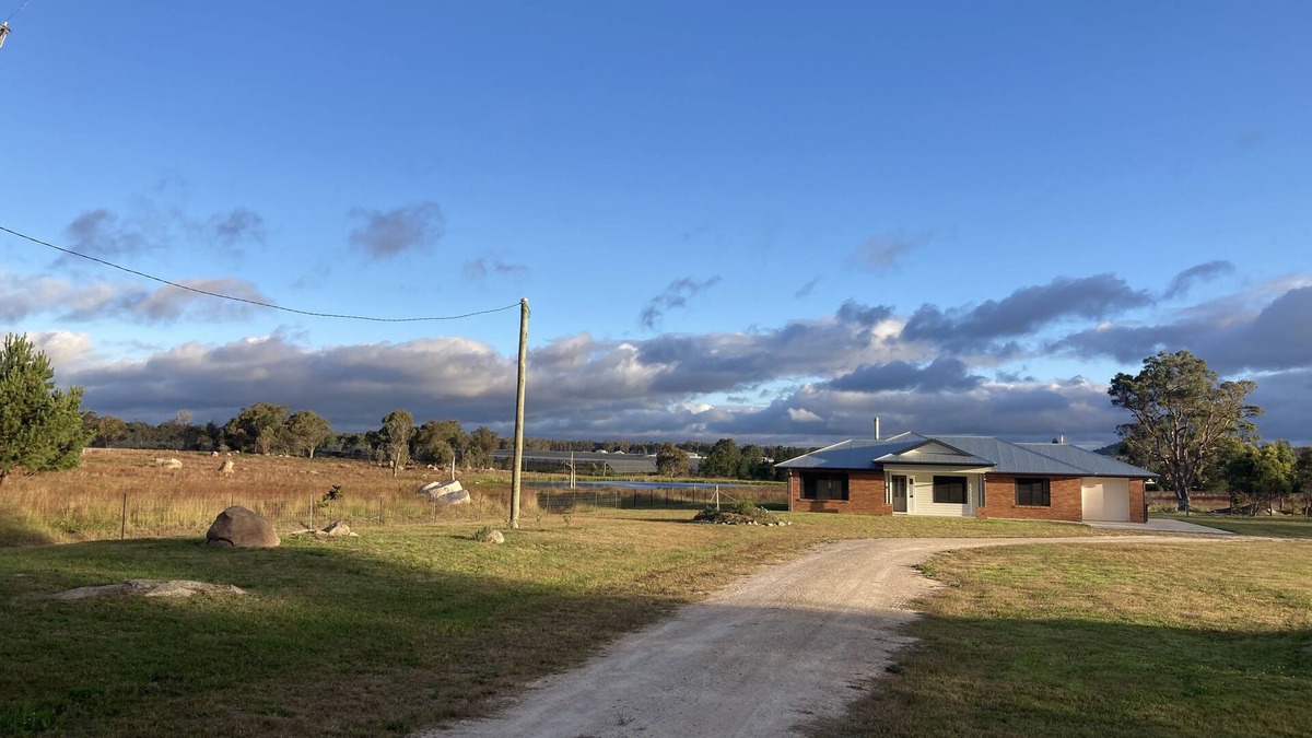 Applethorpe House | The Farm. Entire house country stay
