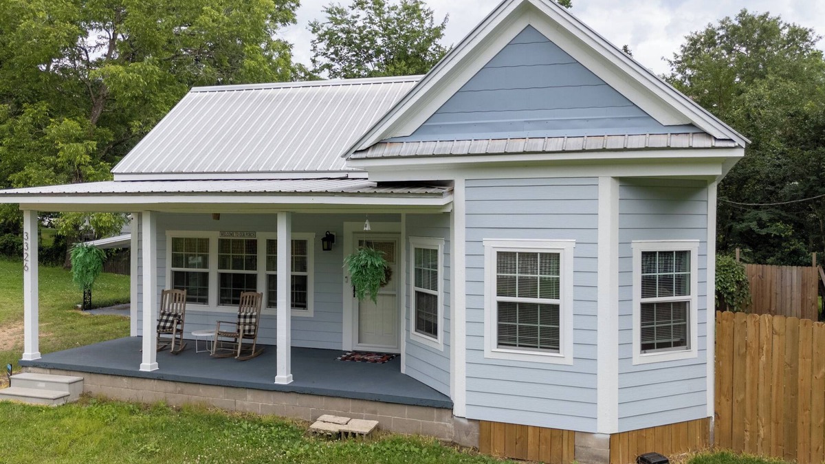 Meridian House | The Farm Haus
