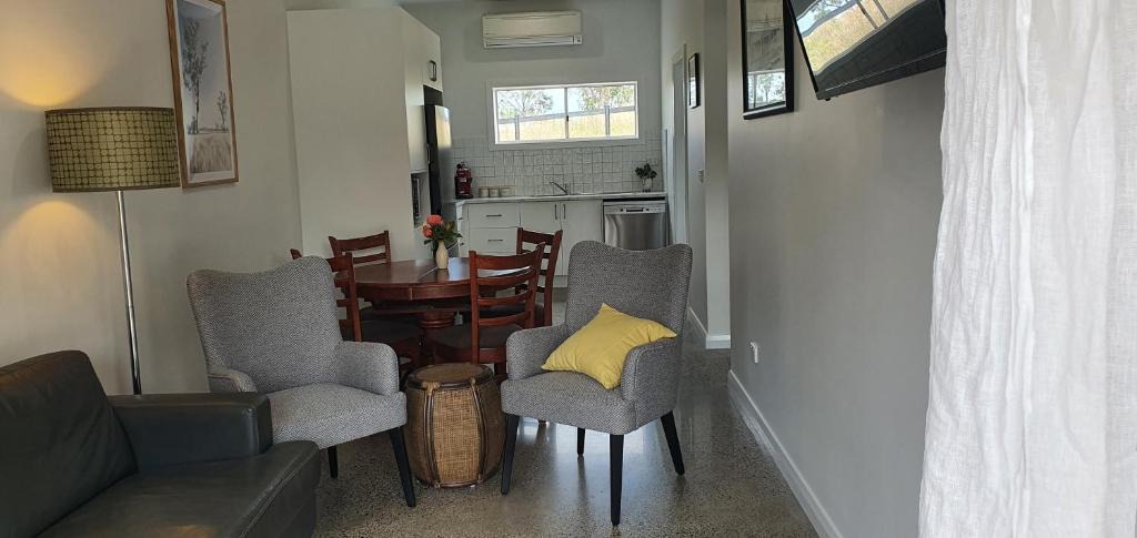 Timbumburi Apartment | The Farm Shed