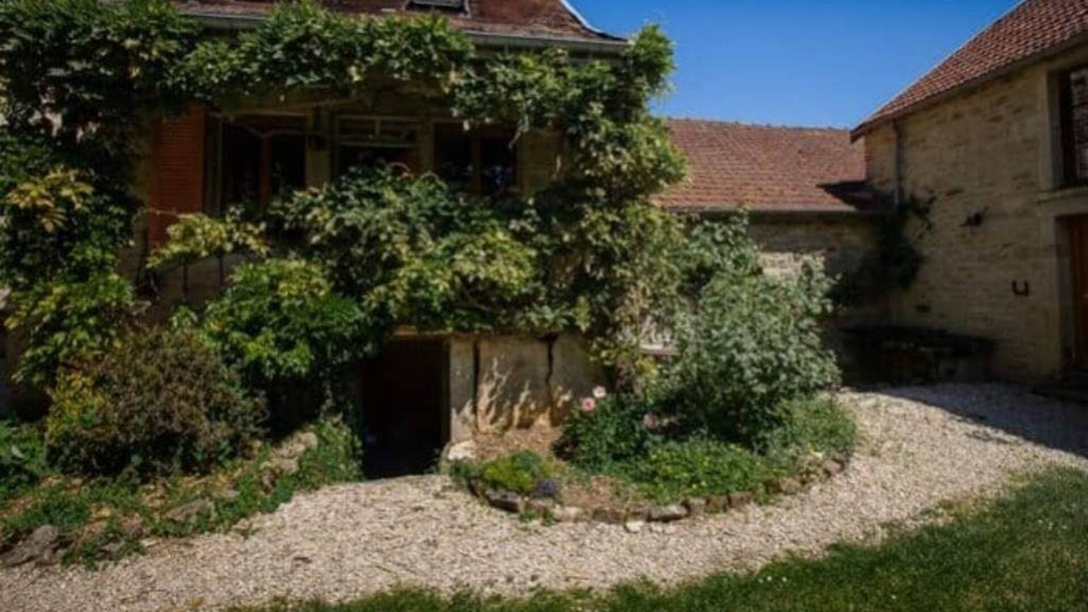 Hauteroche Hotel | The Farmhouse in the heart of Burgundy