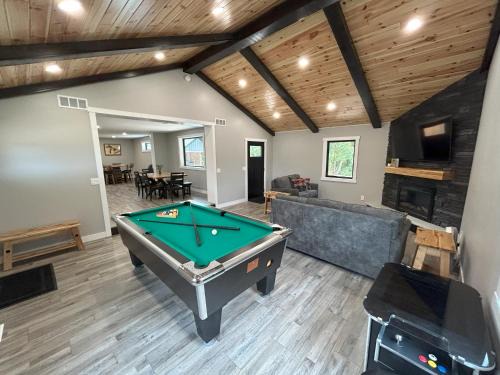 Bear Lake House | The Farmhouse at Rustic Ridge
