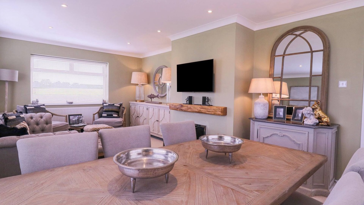 Saint Osyth Cottage | The Farmhouse
