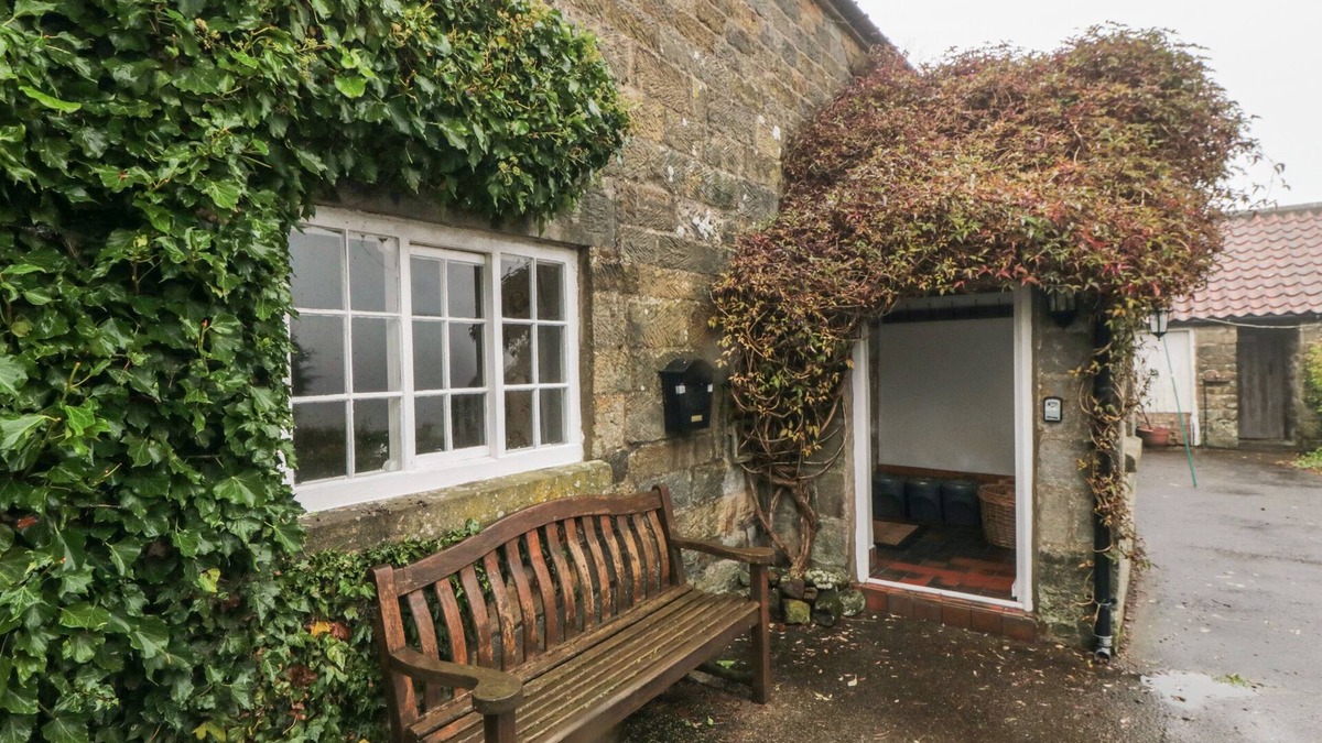 Hartoft House | THE FARMHOUSE - LOW FARM, pet friendly, with open fire in Pickering