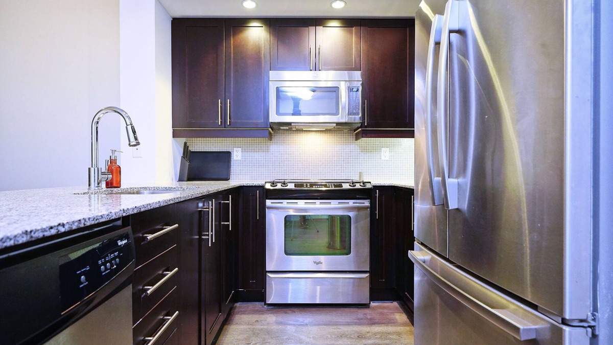 Fashion District Apartment | The Fashion House Suites