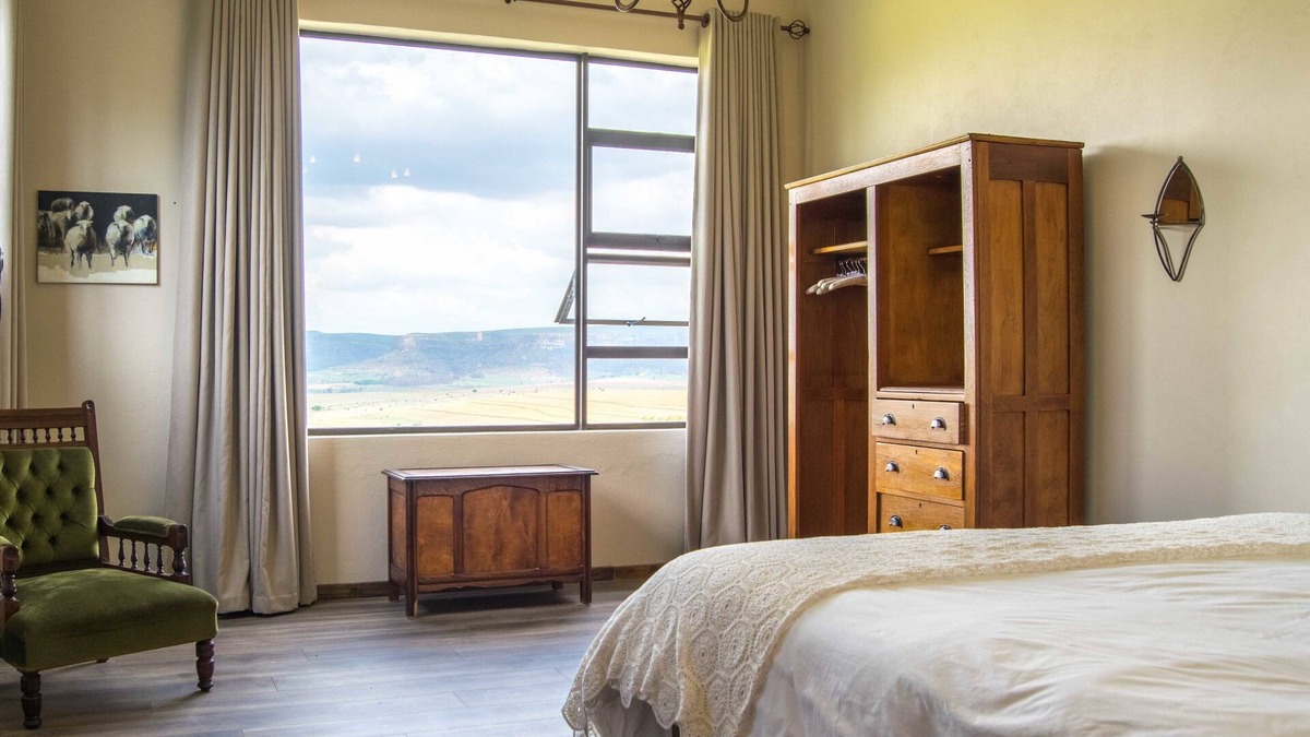 Fouriesburg House | The Fat Mulberry Guesthouse