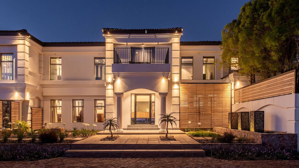 Potchefstroom Hotel | The Feather Hill Boutique Hotel