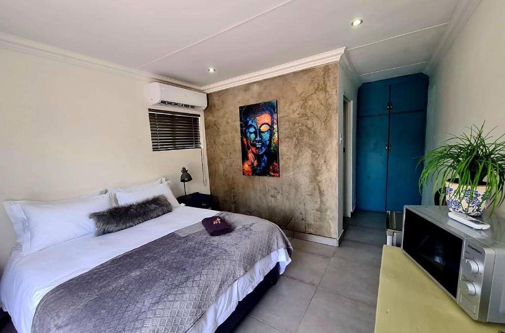 Tsantsabane House | The Fellows Guest Accommodation