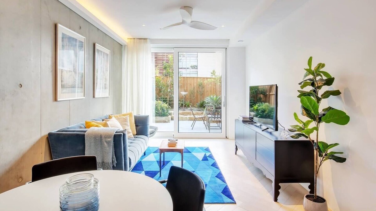 Alexandria Apartment | The Fern Split level Oasis with Lush Courtyard
