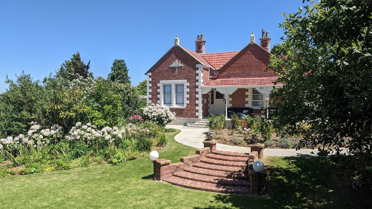 Benhar Bed & Breakfast | The Fern & Thistle Luxury Accommodation