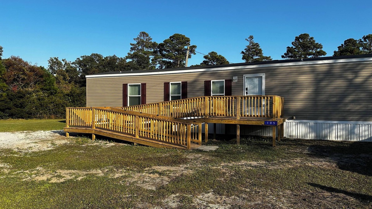Cedar Island House | The Ferry Retreat in Cedar Island!