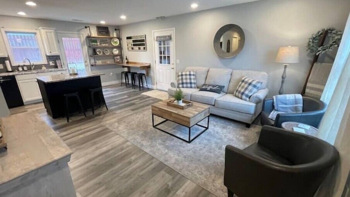 Quincy House | The Fieldhouse a Simply Charming propertynn