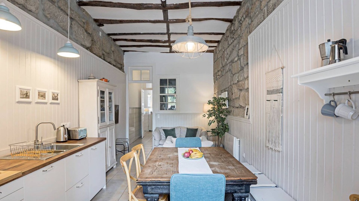 Bonfim House | The Fig Tree House by LovelyStay