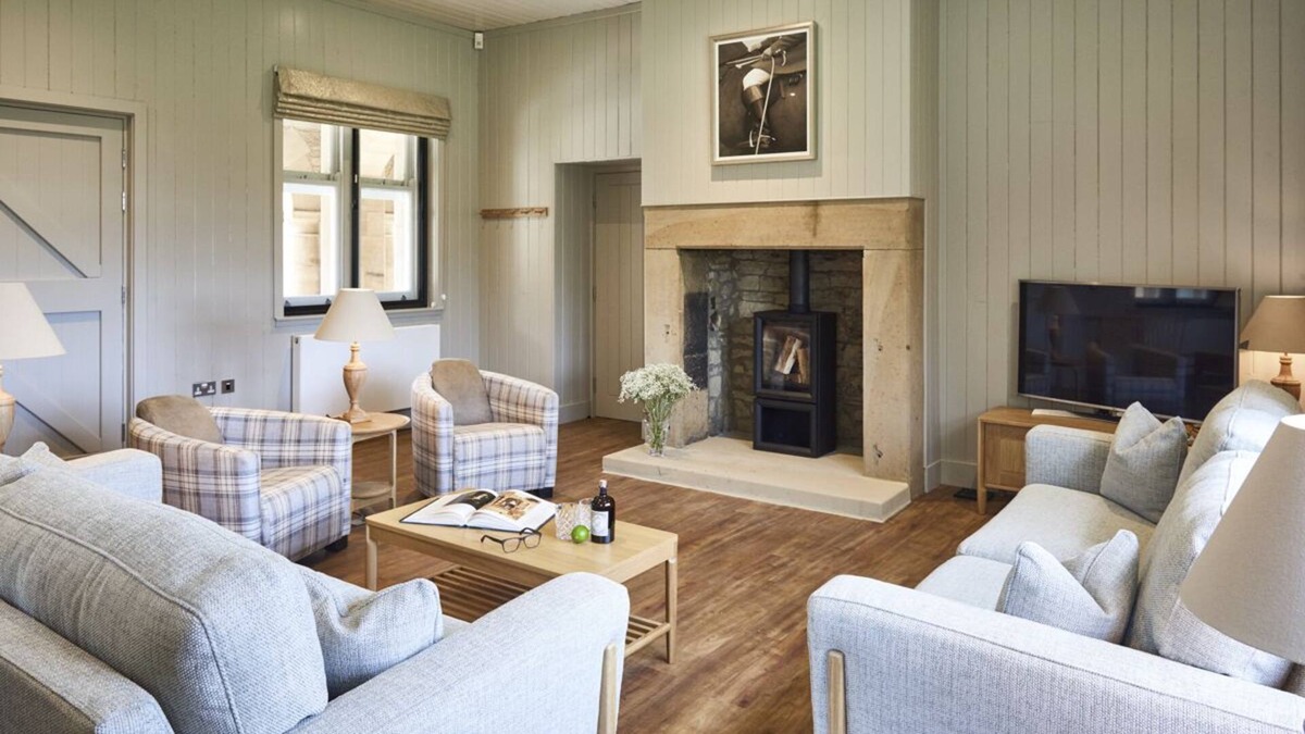 Walwick Apartment | The Filly - Three Bedroom Apartment, Sleeps 6