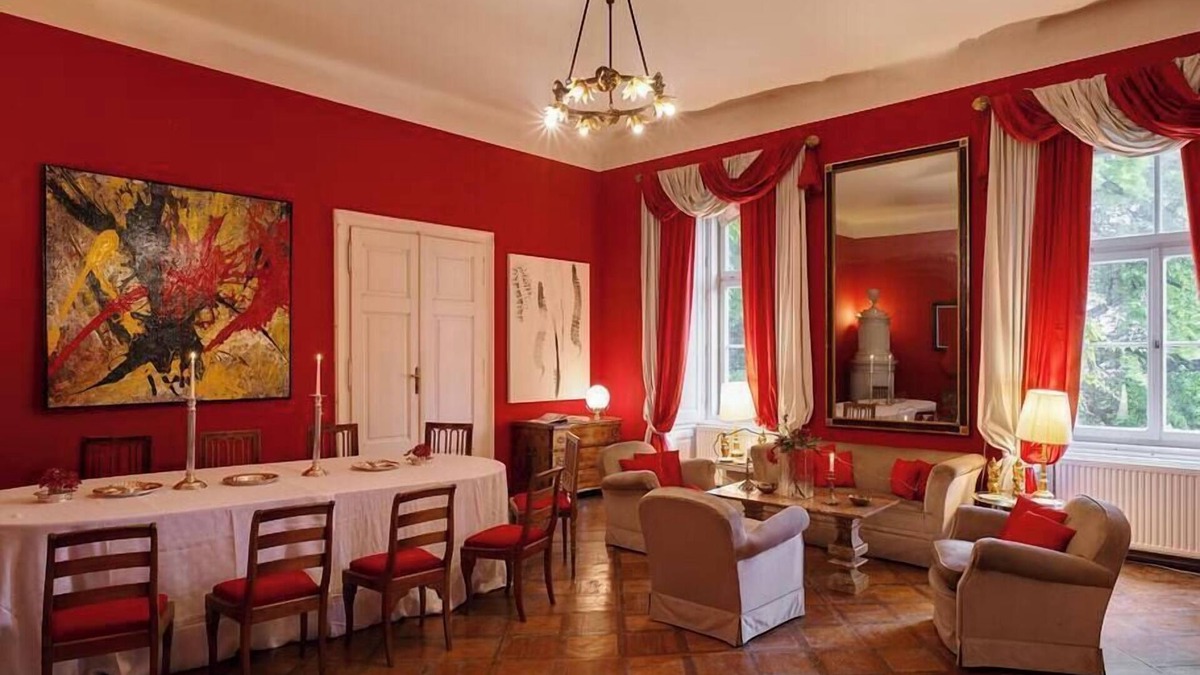 Krems an der Donau Apartment | The fine French at Schloss Hollenburg