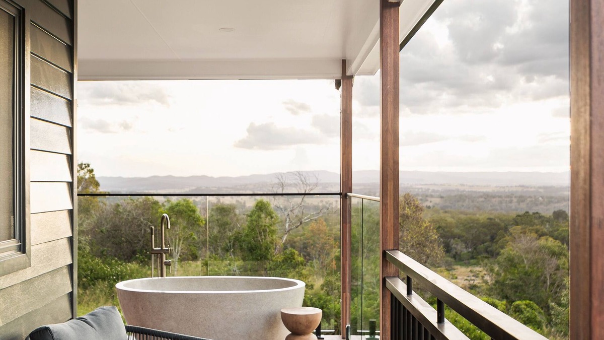 Neumgna Cabin | The Firebreak