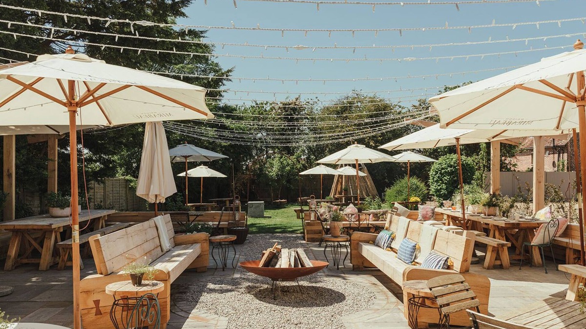 Brabourne Hotel | The Five Bells Inn Brabourne
