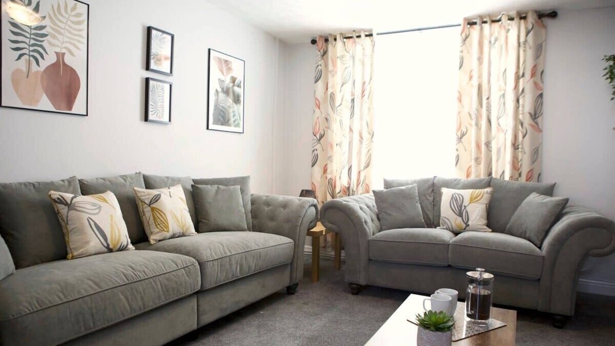 Flint Apartment | The Flintshire - Flint