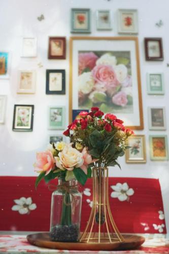 Rembia House | The Floral Home