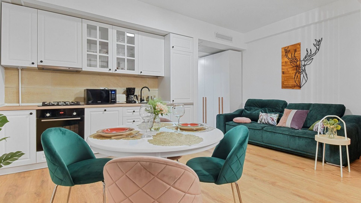Predeal Apartment | The Flower Clabucet Studio