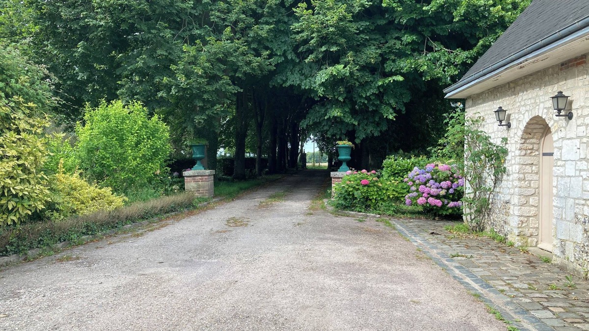 Caux Seine Agglo Cottage | The flower house