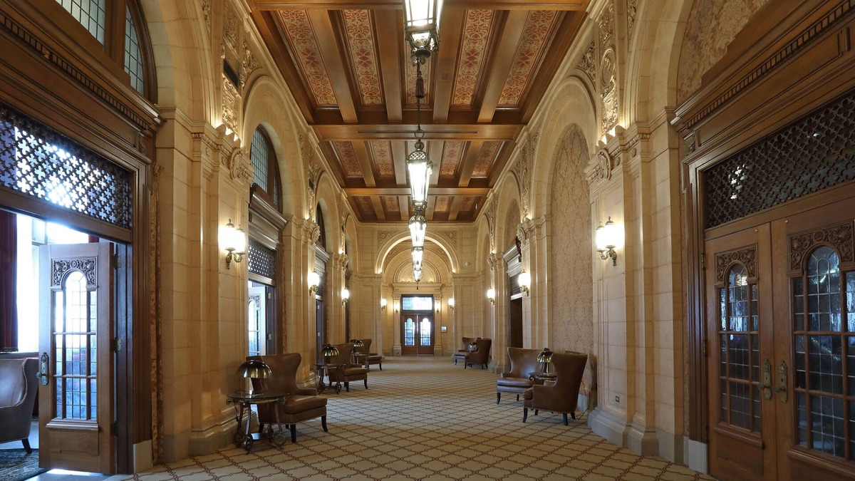 Downtown Winnipeg Hotel | The Fort Garry Hotel, Spa and Conference Centre, an Ascend Collection Hotel
