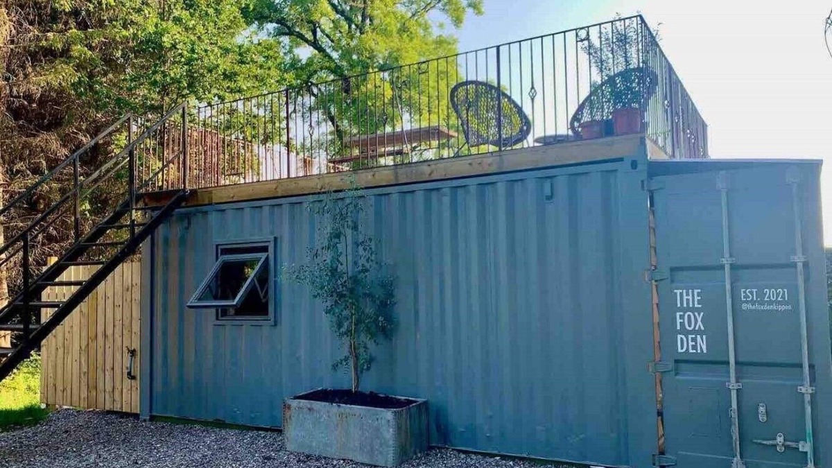 Kippen House | The Fox Den - Woodland Container Accommodation