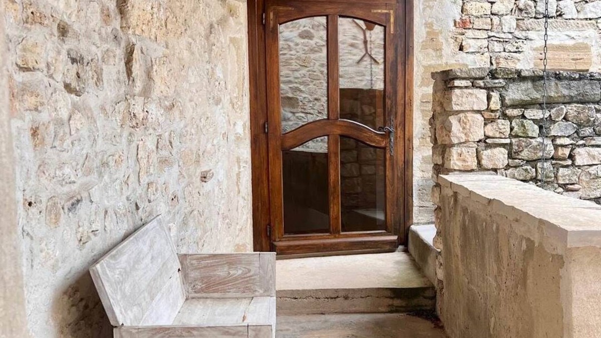Arpaillargues-et-Aureillac House | The 2 Happy Haveli Houses