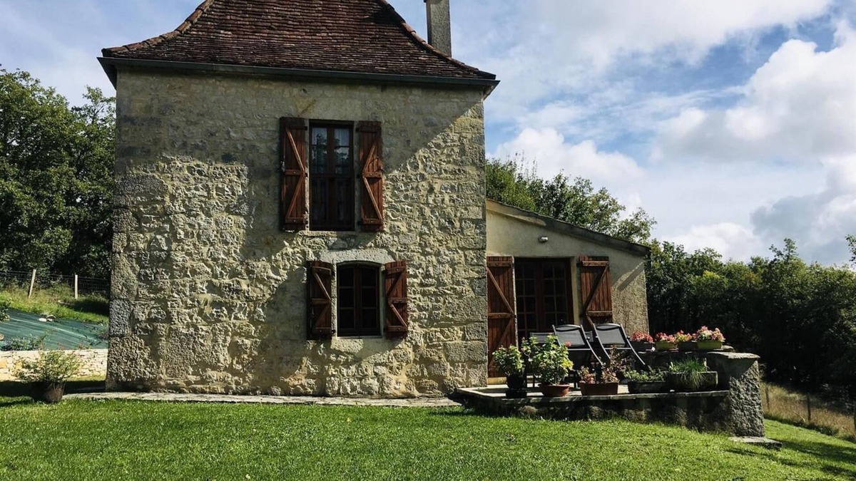 Saint-Cernin House | The dovecote at Peyralat