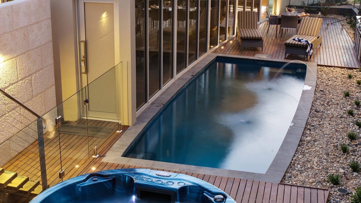 Paringa Villa | The Frames 'Montage' Luxury Retreat