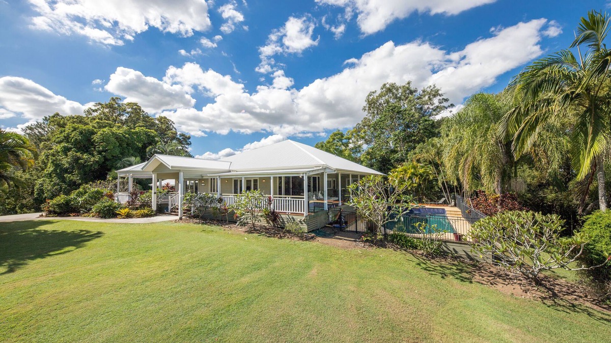Diddillibah House | The Frangipani Farm - luxury accommodation on the Sunshine Coast
