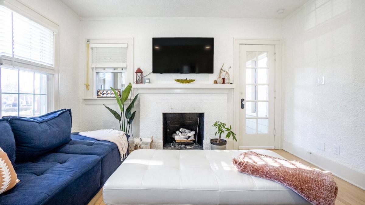 Aksarben - Elmwood Park House | The Fun Family Home Away From Home