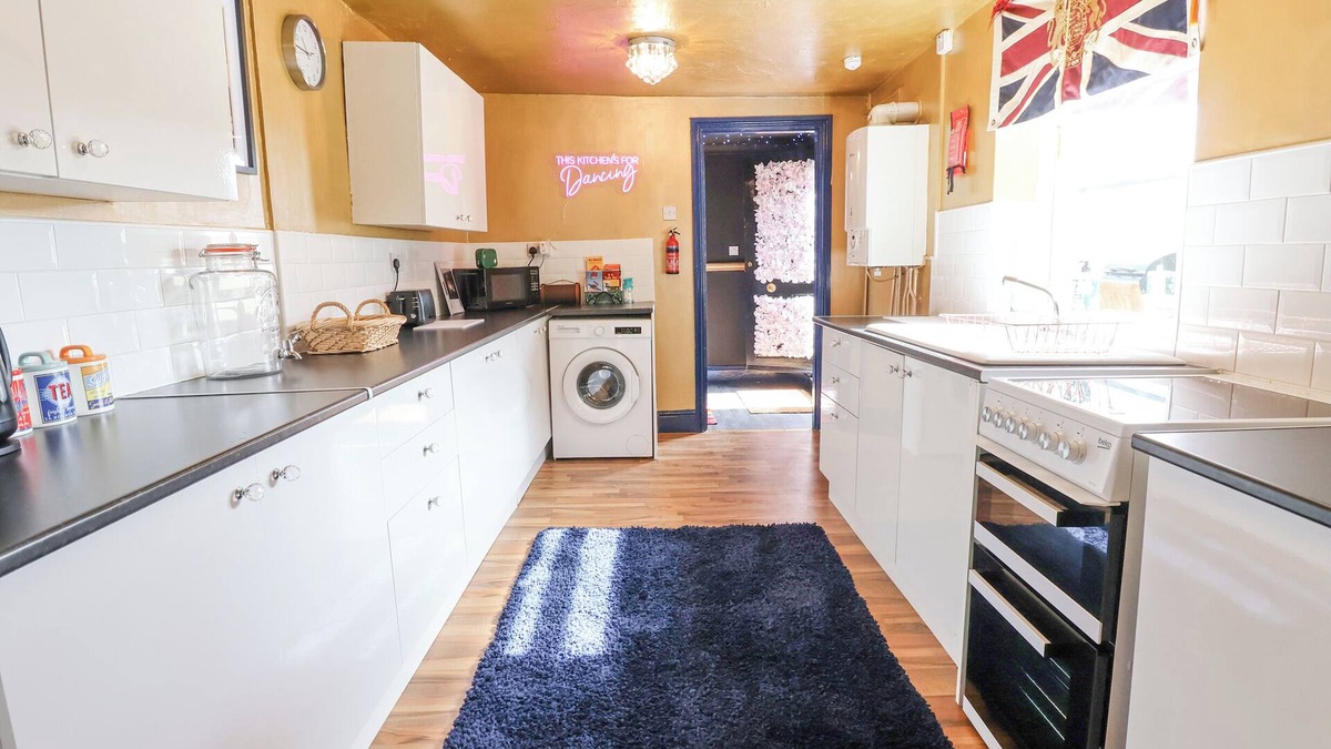 Treffynnon Cottage | The Funky Flat